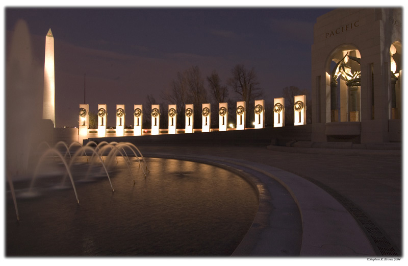 fountainunlitDSC_3955
